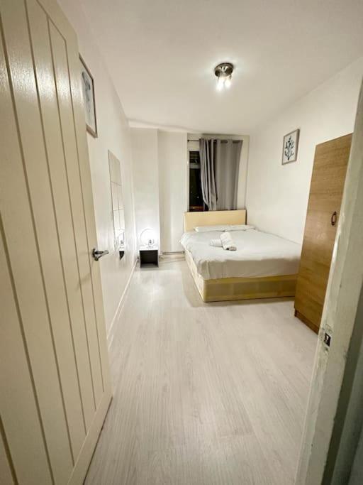 Appartamento Center Marylebone 4 Bedroom Flat Londra
